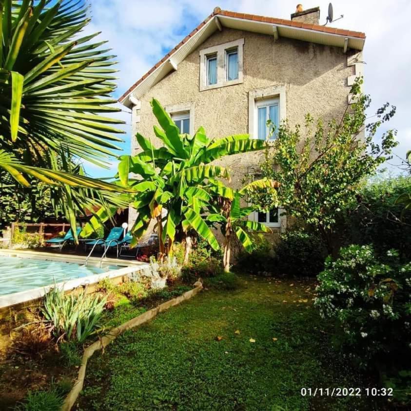 Maison De Famille A Périgueux Extérieur photo