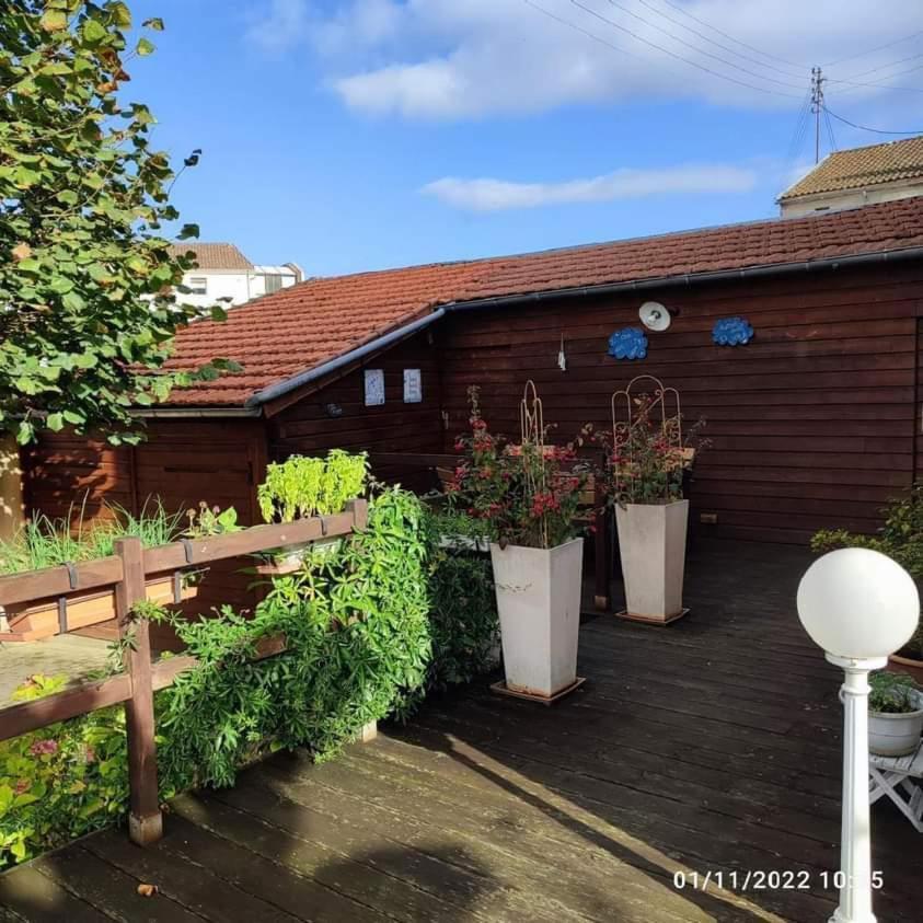 Maison De Famille A Périgueux Extérieur photo